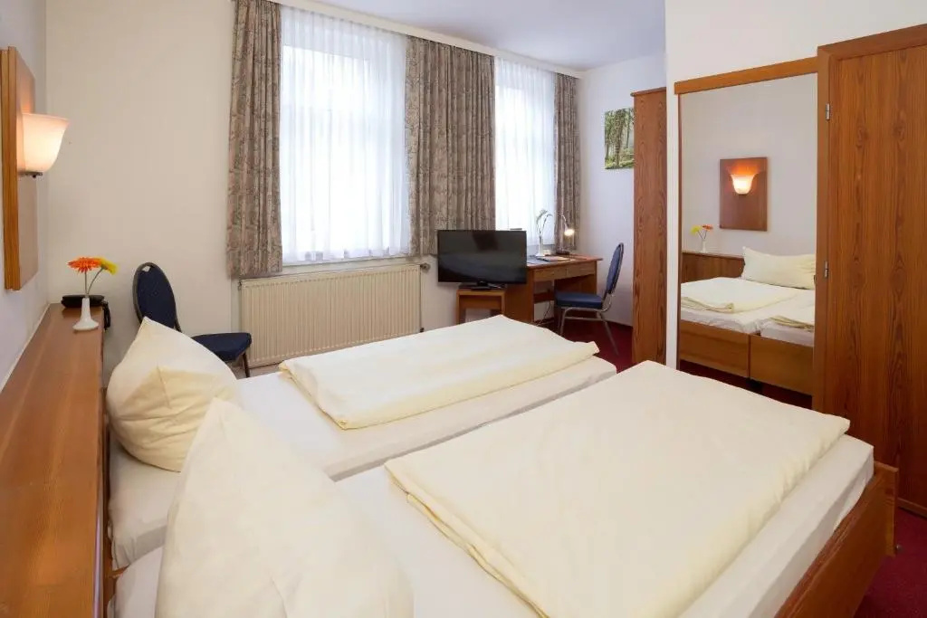 Standard Double room (full double bed)