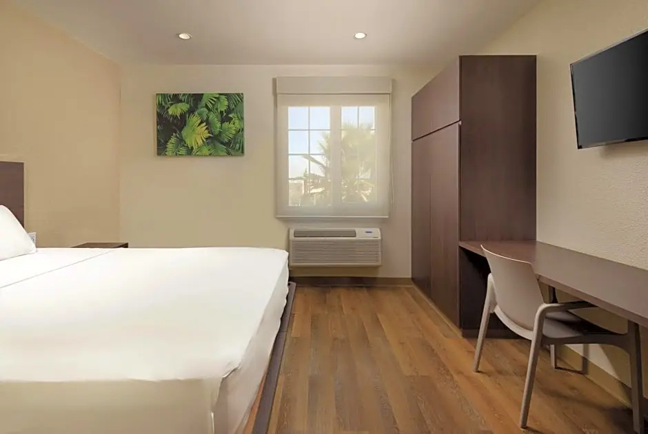 Standard Suite