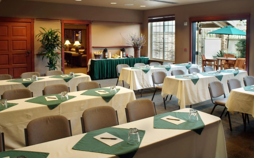 Larkspur Landing Extended Stay Suites Renton - фото 33