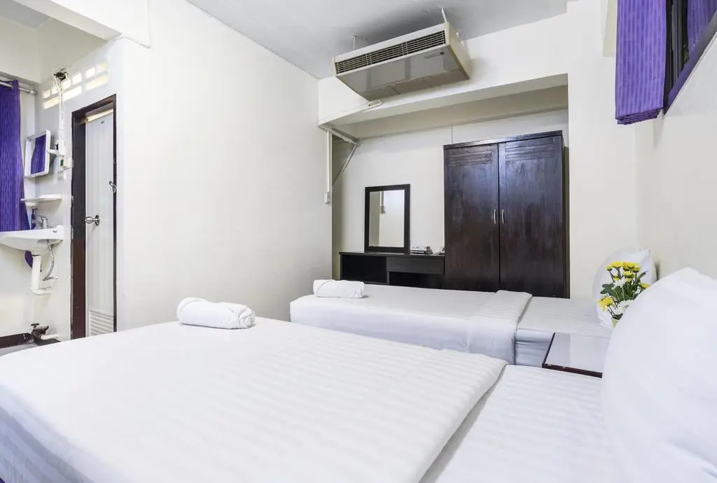 Standard Double room (full double bed)