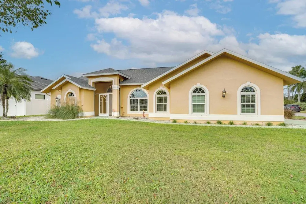 Private Yard & Pool: Stunning Cape Coral Getaway!