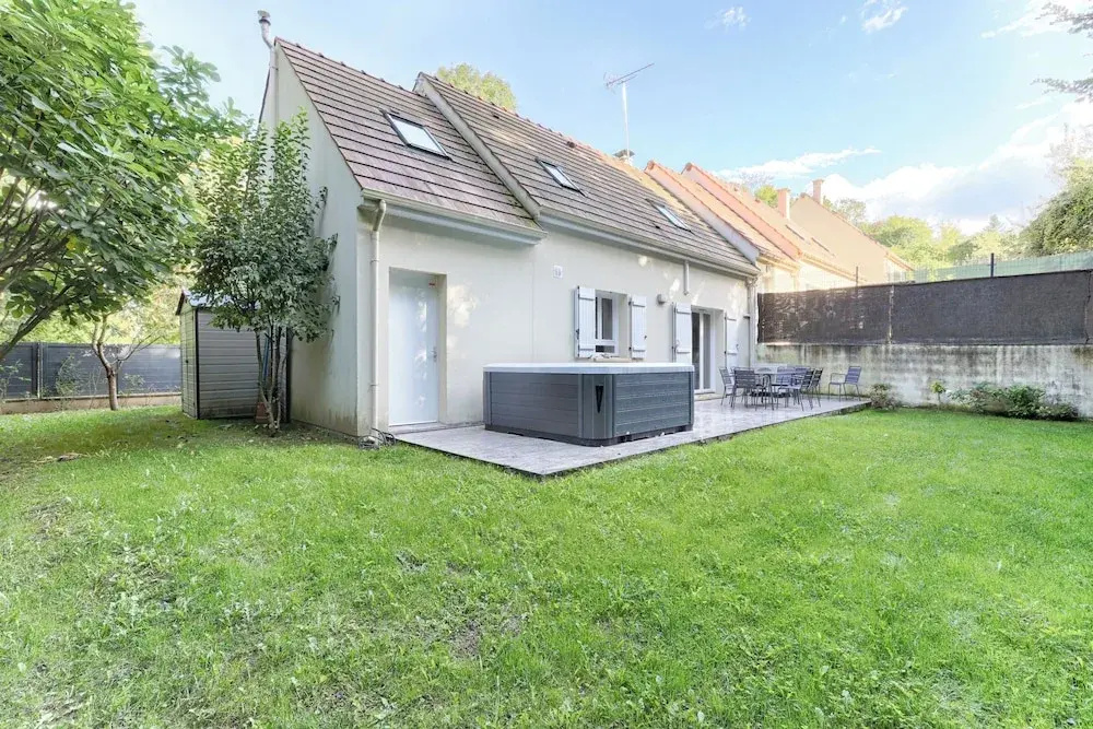 La Maison Pastèque A 10 Minutes De Disneyland(No Front Desk Please Contact The Property 5 Days In Advance)