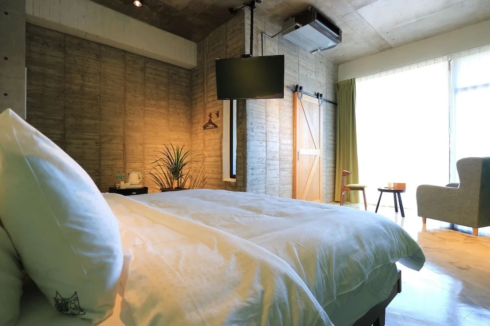 Standard Double room with ocean view (full double bed)