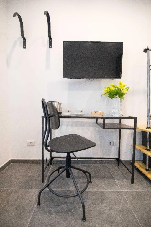 Standard Double room with balcony (full double bed)