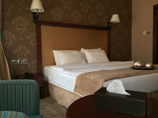 Kings Park Hotel