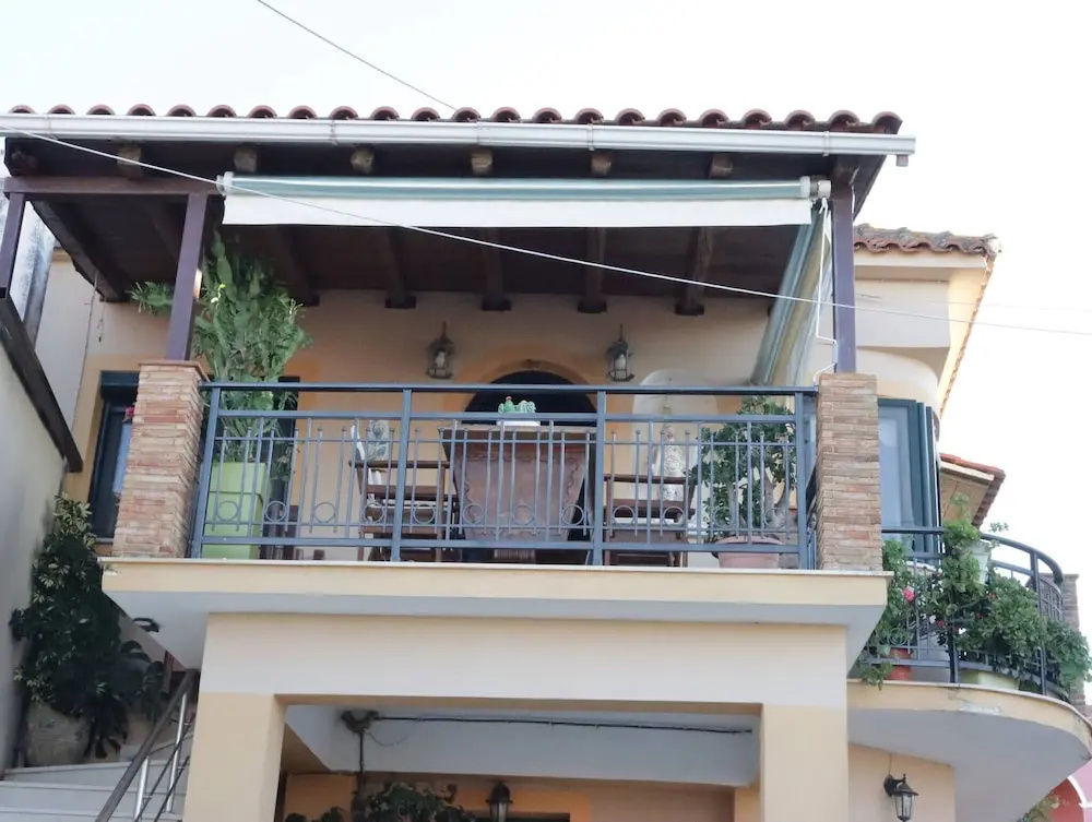 Dionysia's House With A Sea View Veranda!