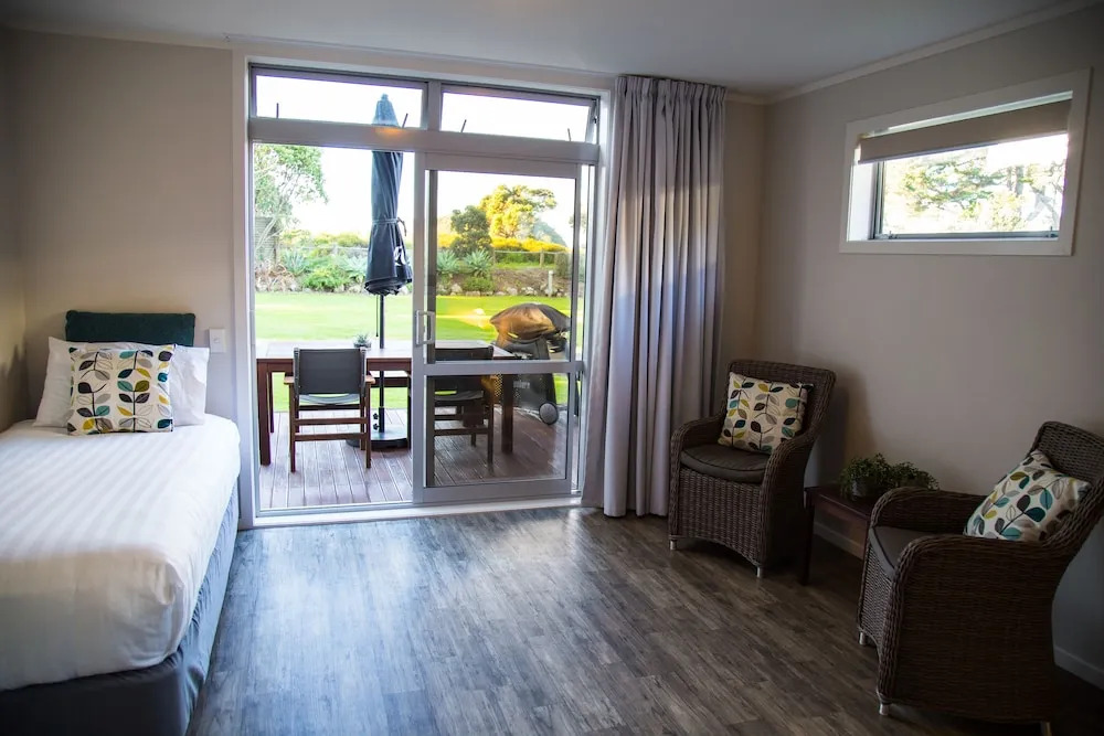 3 Bedrooms Premium Quadruple Bungalow twin beds