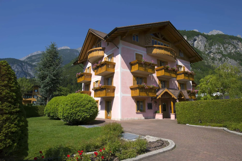 Hotel photo 12