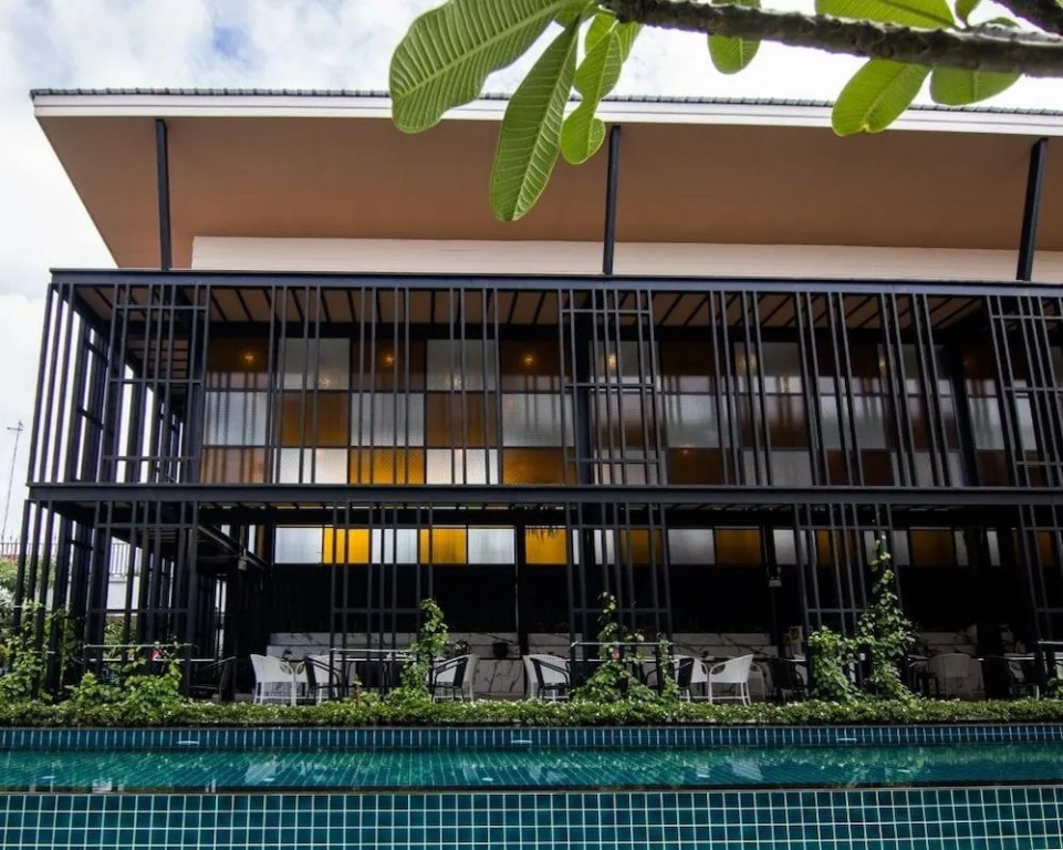Blue Lagoon Hotel