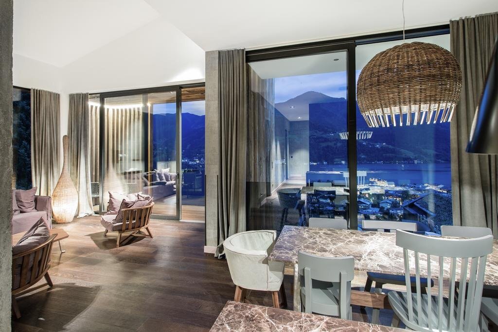 Senses Violett Suites by null