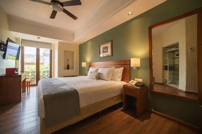 1 Bedroom Double Junior Suite (full double bed)
