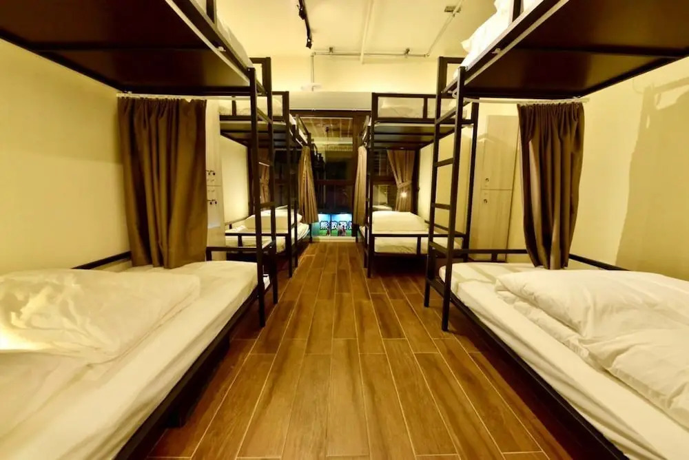 Кровать в общем номере в Enter Inn