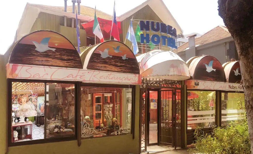 Nubes Hotel