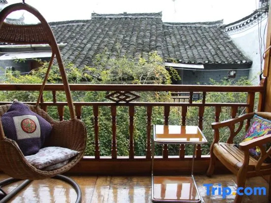 Comfort room with balcony