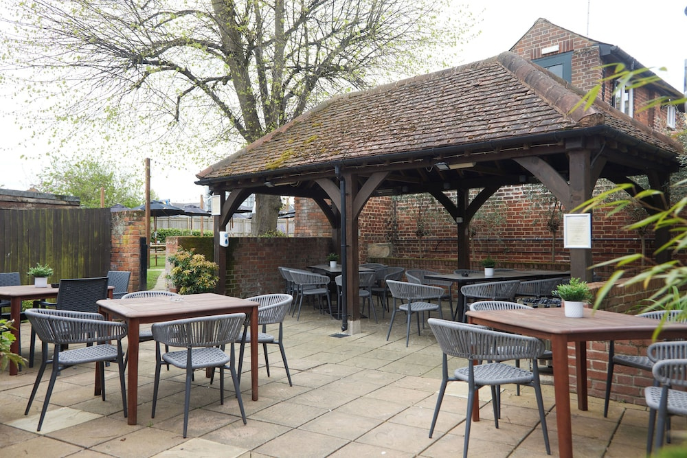 Bull Hotel Halstead by Greene King Inns - Général