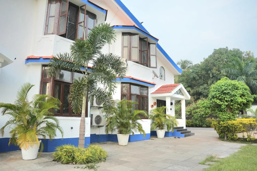 GR Stays - Amazing Duplex 3bhk Villa With Pool In Arpora