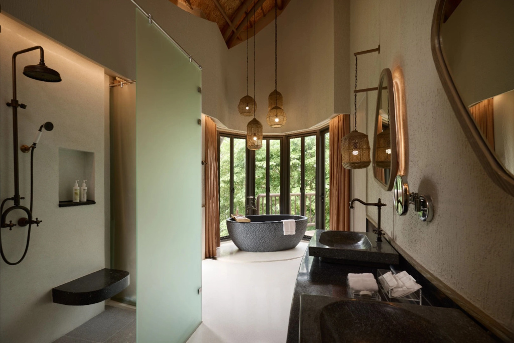 2 Bedrooms Villa