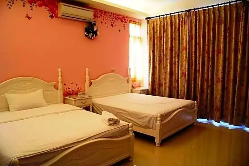 Standard Quadruple room with sea view