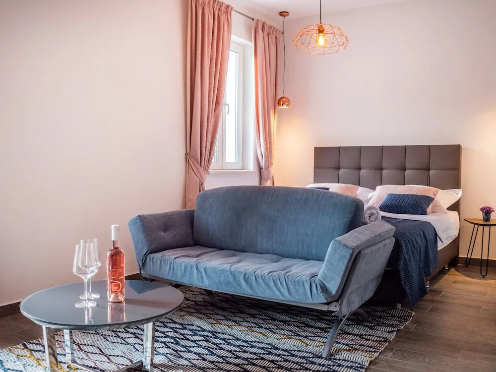Boutique Pine Tree apartments - Chambres