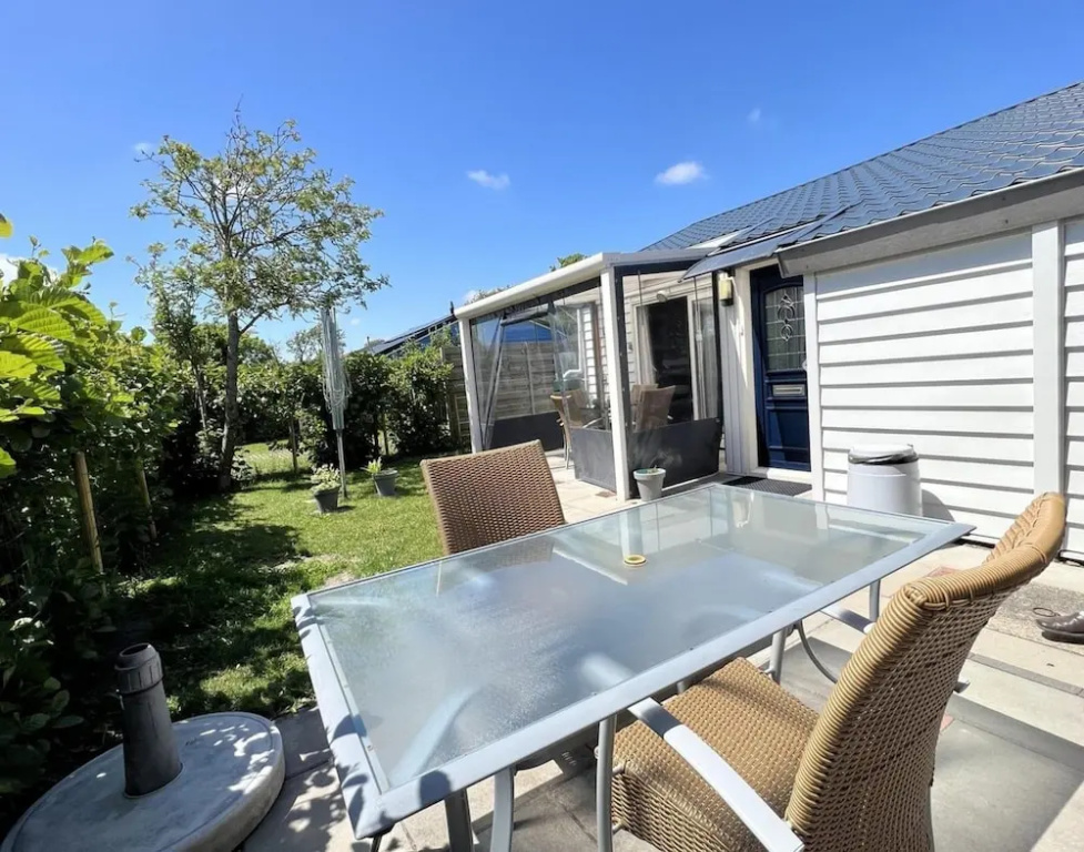 Sint Maartenszee Holiday Home for 4