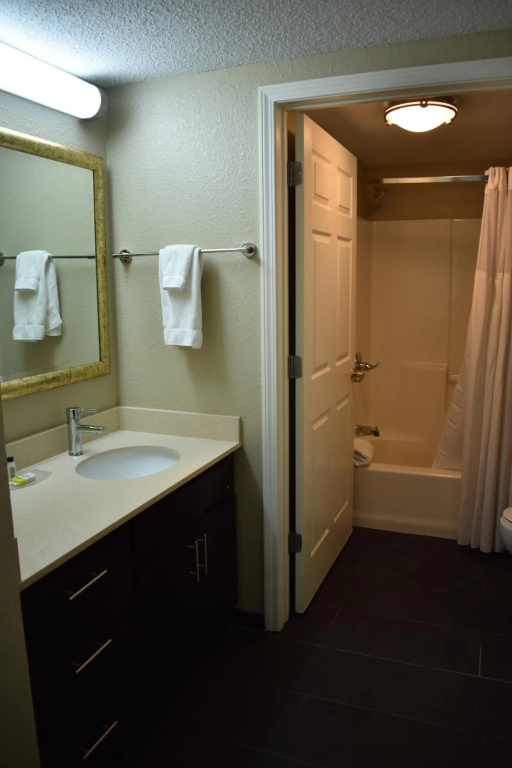 Staybridge Suites Cranbury by IHG - Général