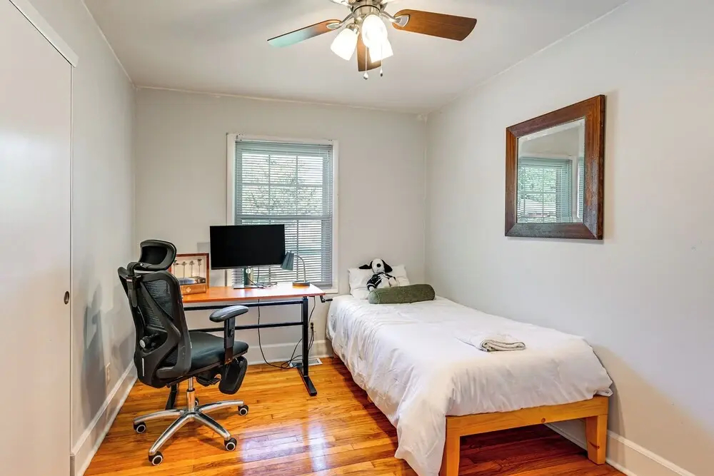 Eclectic Winston-salem Home: 3 Mi to Downtown! — фото 5