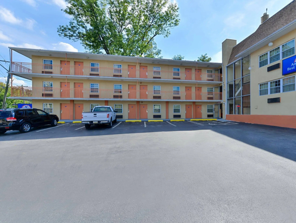 Media Inn and Suites