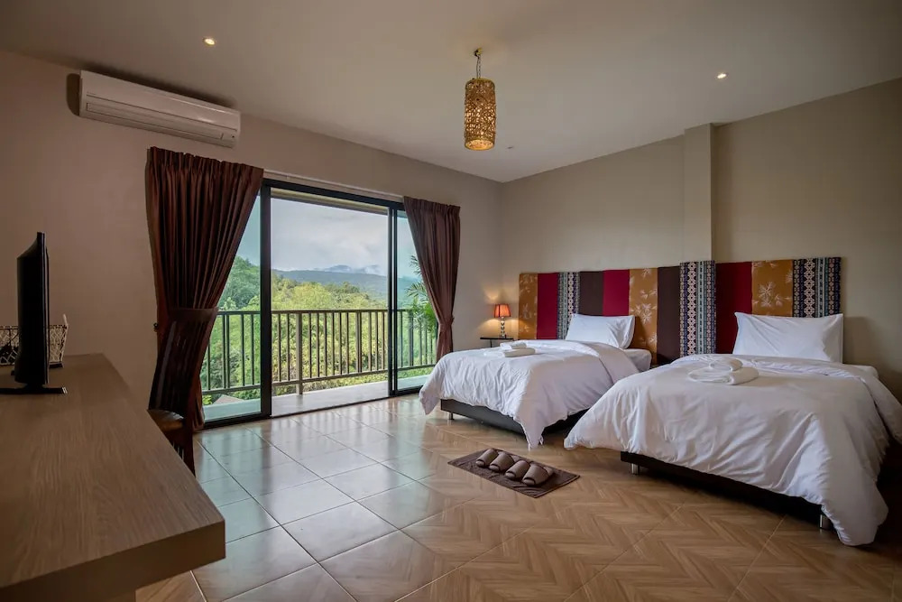 Трёхместный семейный номер Standard в Thanburi Resort