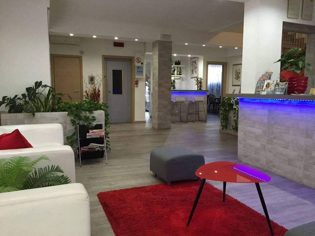 Hotel photo 2