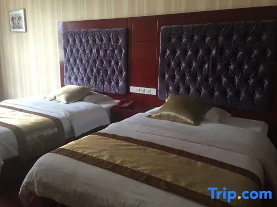 Deluxe Double room (full double bed)