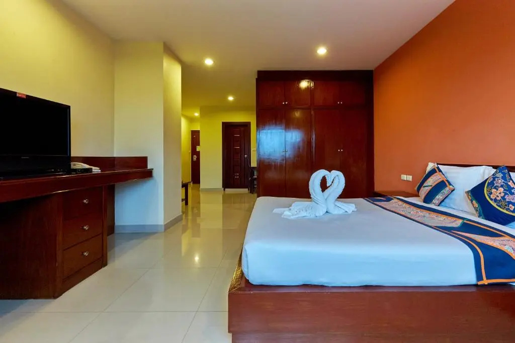 Standard Double room (full double bed)