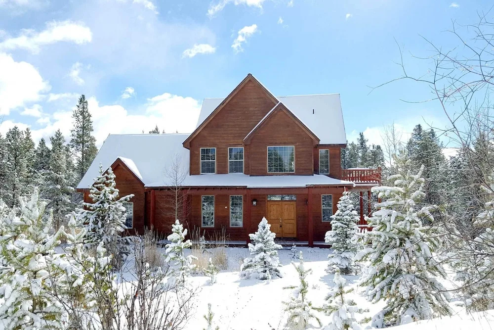 'rocky Bear Lodge' on 2 Acres Near Turquoise Lake
