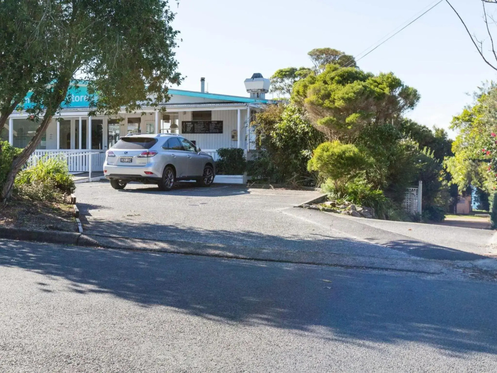 Seascape Cottage at Hyams 4pm Check Out Sundays