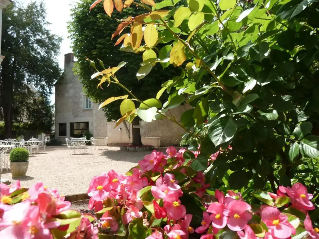 Le Grand Monarque - Général