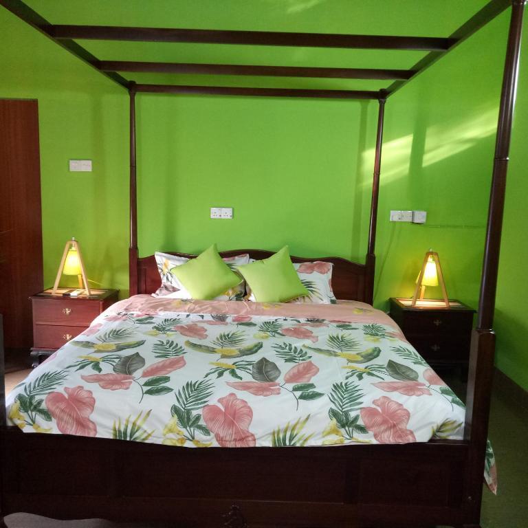 Palms Villa