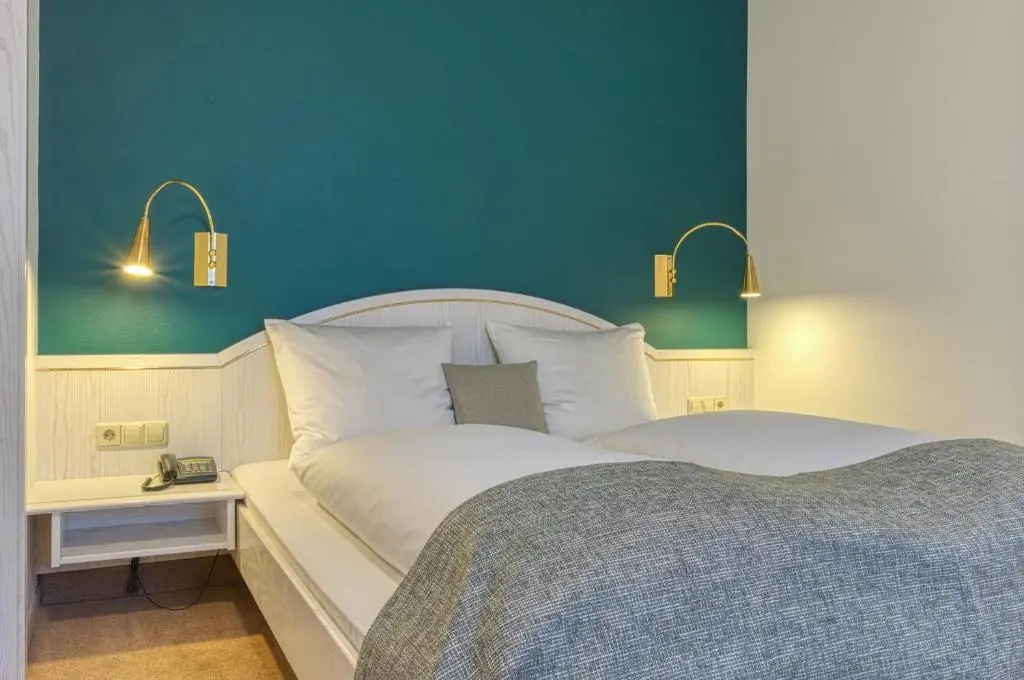 Standard Double room (full double bed)