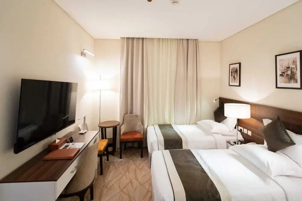 Deluxe Double room (full double bed)