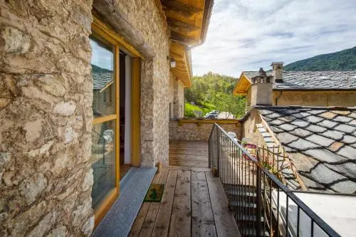 Balcony & Terrace