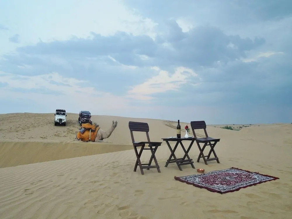 Om Desert Resort - Général