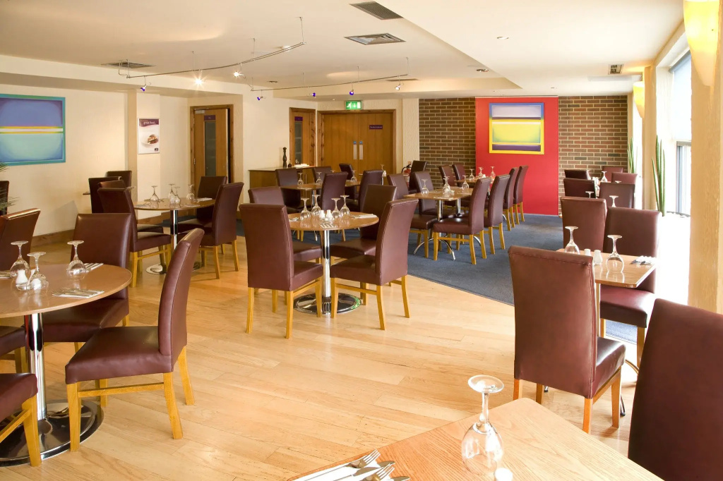 Premier Inn Stevenage Central - Général
