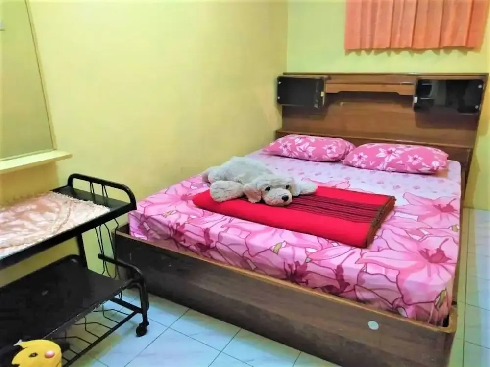 4 Bedrooms Villa