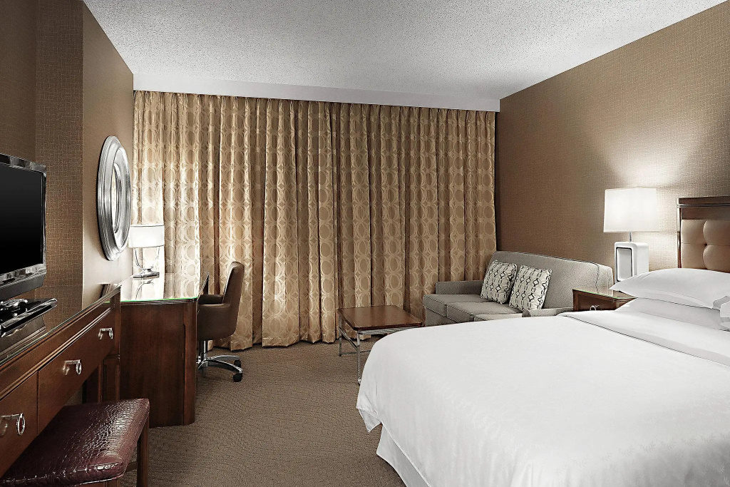 Standard Double room with park view (full double bed)