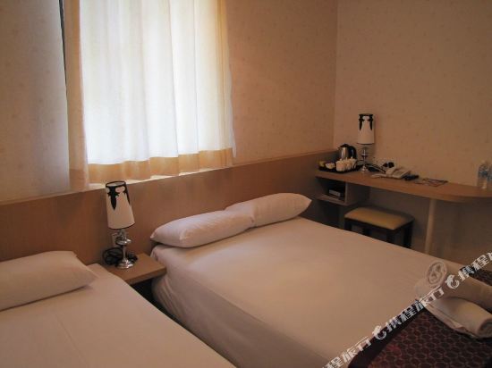 The Crown Borneo Hotel
