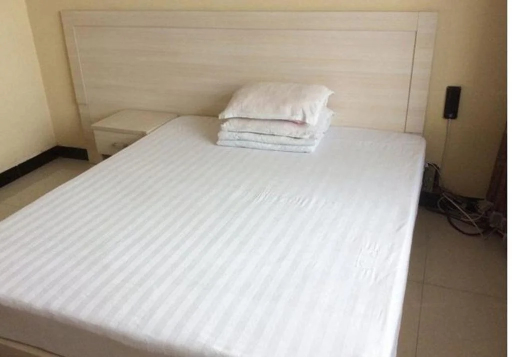 Yiju Business Hotel