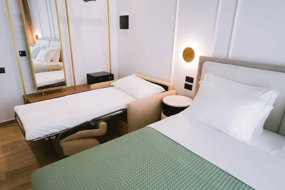 Standard Triple room with balcony