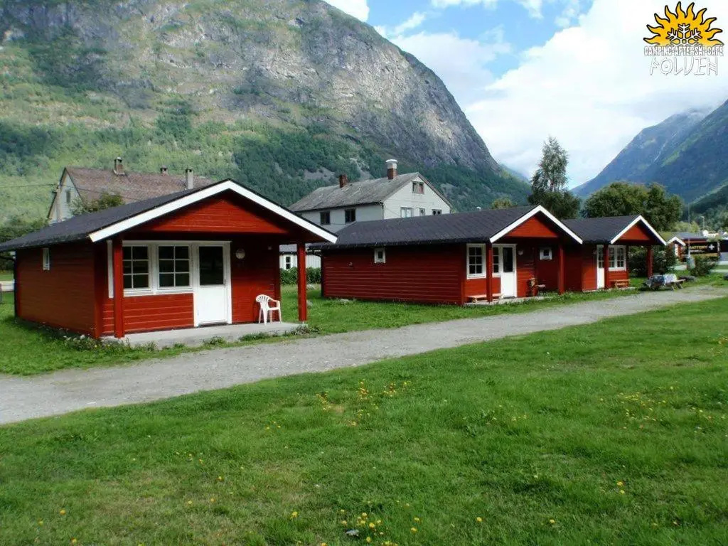 3 Bedrooms Cottage