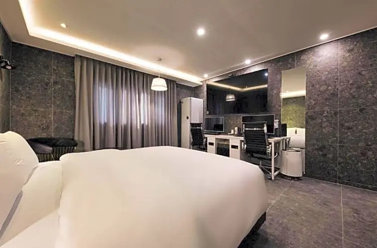 Cheonan Arden Hotel