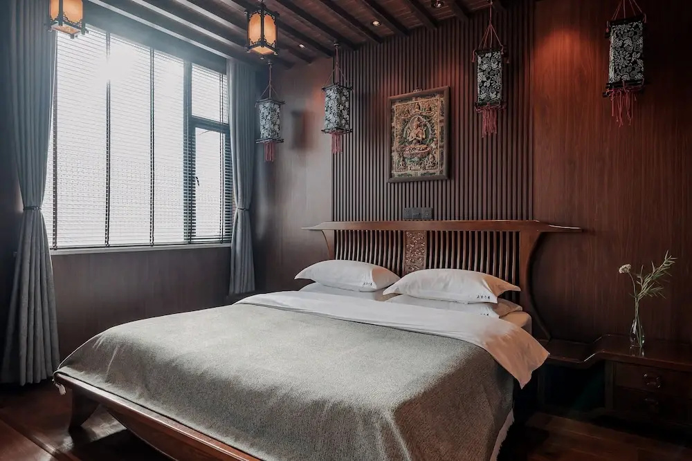 Double Suite (full double bed)
