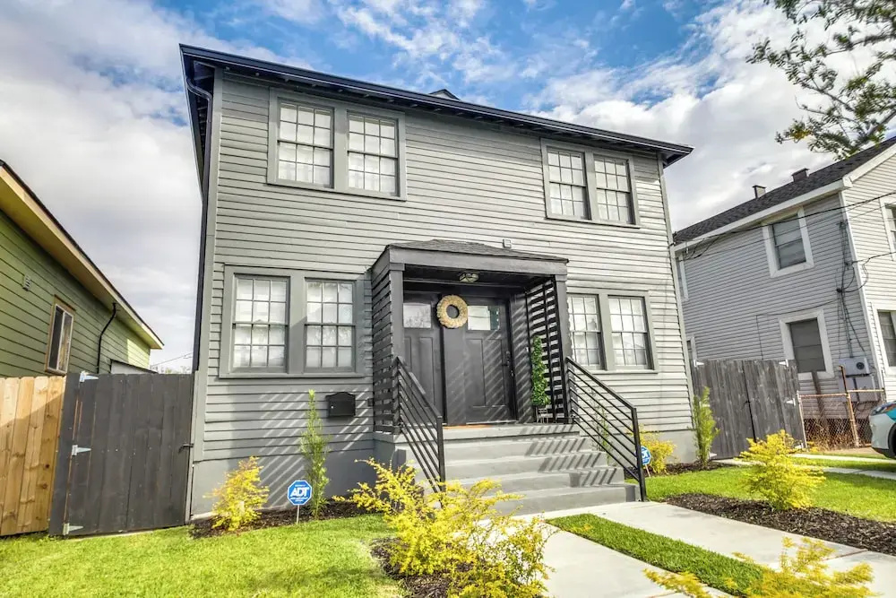 4 Mi to French Quarter: Walkable Apt w/ Yard