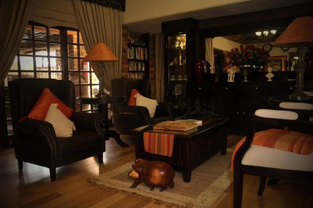 Ikwekwezi Guest Lodge and Conference Centre - фото 8